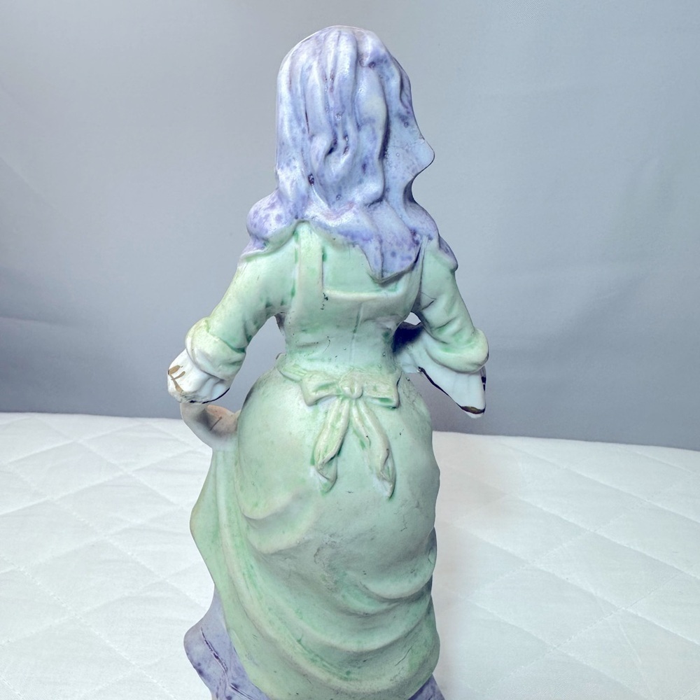 Vintage Ceramic Occupied Japan Victorian Colonial Maiden 10” Figurine W/Flowers - Picture 4 of 7